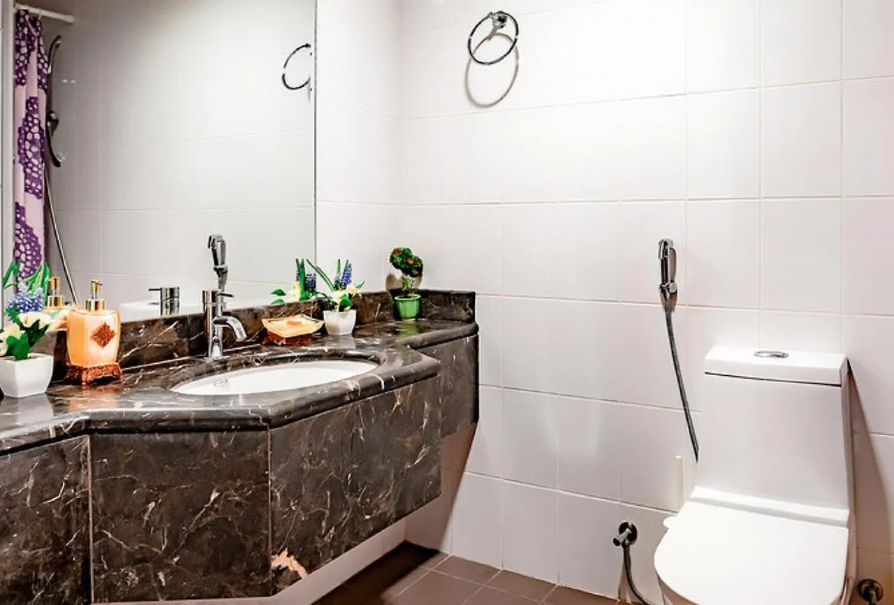 Apartment The Solo Traveler Hotel Dubai United Arab Emirates